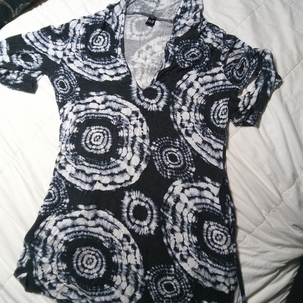 a.n.a Black, White and Blue Tie Dye Tunic